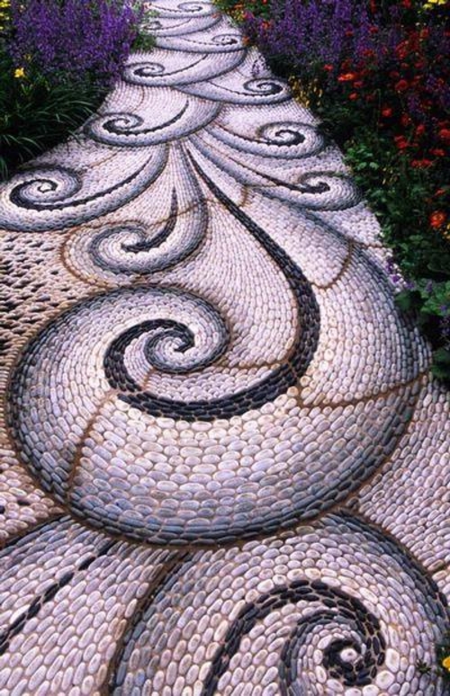 Фото для Мозаика из камня на садовых и парковых дорожках